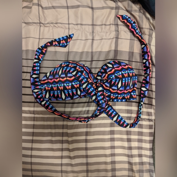 PINK Victoria Secret Wrap Bikini - Picture 3 of 5